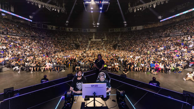 The Michelob Ultra Arena at Mandalay Bay was site to a record-breaking final day at Evo 2023.